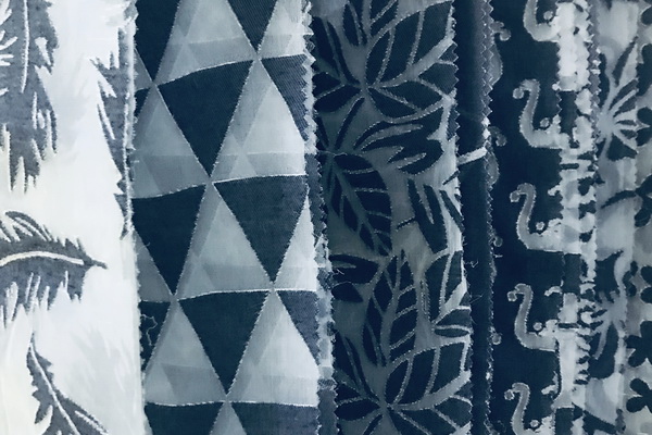 長(zhǎng)春做工作服夏季女裝新款花型面料紛紛上市 長(zhǎng)春做工作服夏季女裝新款花型面料紛紛上市